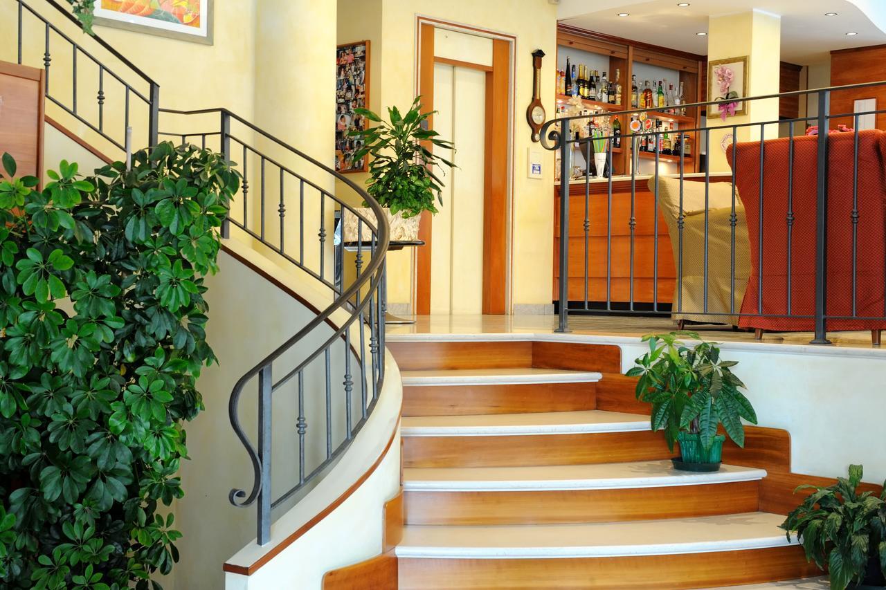 Hotel Mirabel Rimini Exterior photo