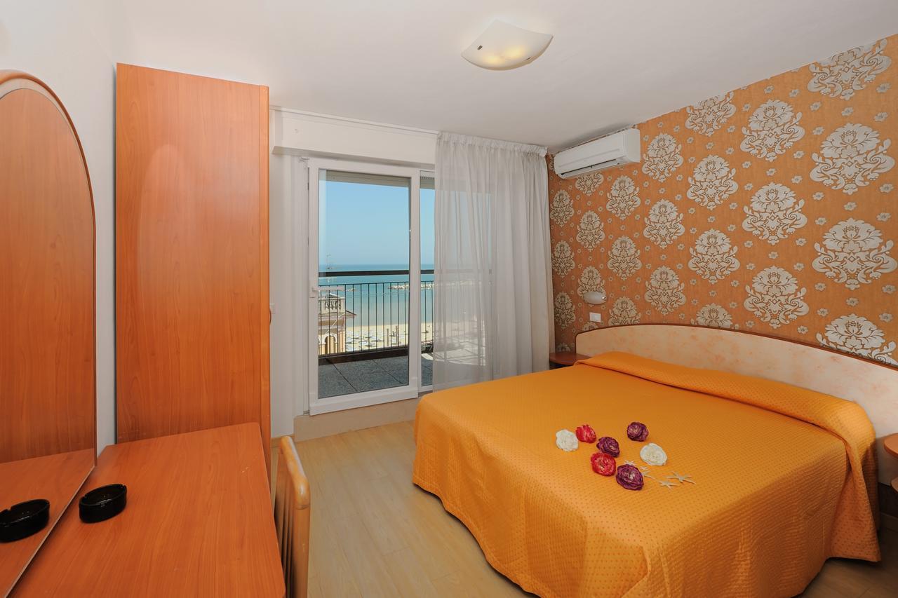 Hotel Mirabel Rimini Exterior photo